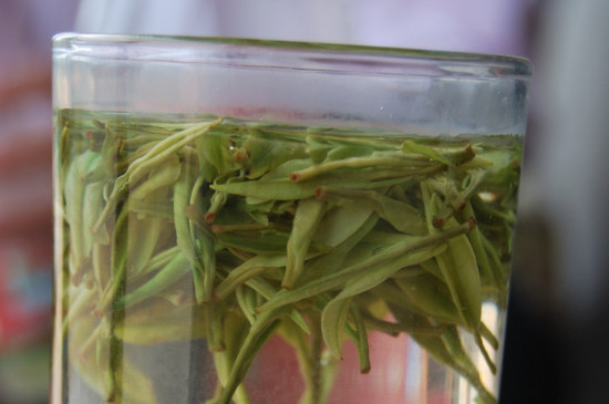 白茶的年份是怎么區(qū)分，如何辨別白茶年份