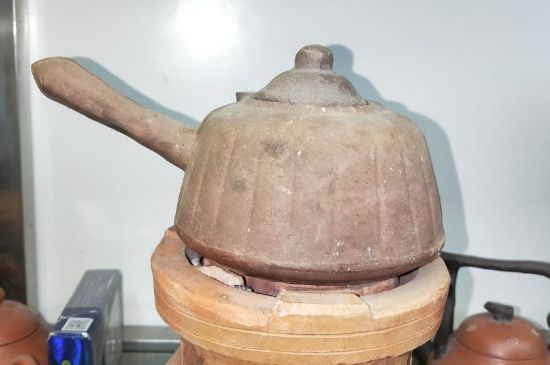 陶壺煮水的危害，粗陶壺燒水有毒嗎？