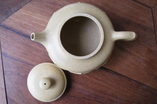 本山綠泥怎么分辨真假，真正的本山綠泥紫砂壺怎么鑒別？