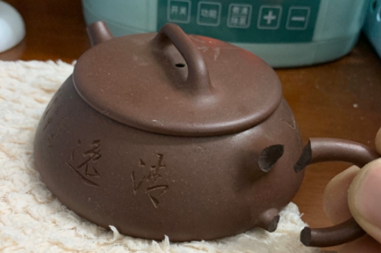 新買的紫砂壺為什么會裂，真的紫砂壺是不是很容易開裂？