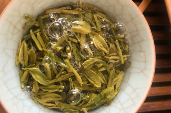 什么綠茶茶葉唇齒留香，哪個(gè)品種綠茶香氣好？