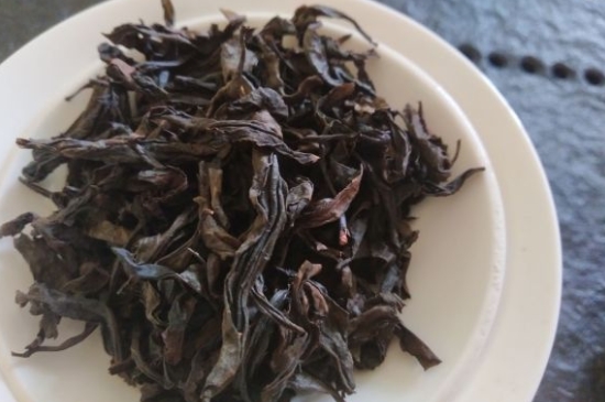 為什么喝巖茶會上火，巖茶喝多上火怎么辦？