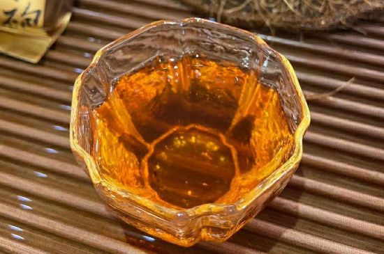 武夷巖茶大紅袍，喝起來是什么味道？