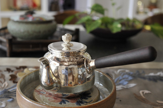 黑茶用什么壺煮最好，黑茶用什么煮效果好？
