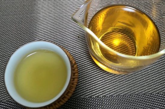 7年壽眉和2年白牡丹哪個(gè)好，老白茶壽眉與白牡丹的口感區(qū)別