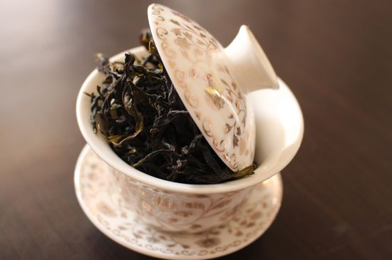 烏崠鴨屎香屬于哪類茶，鳳凰鴨屎香是紅茶還是綠茶？