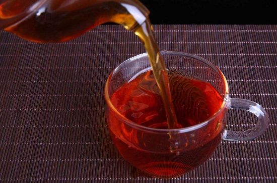 紅茶會加重濕氣嗎，喝什么茶能去除體內(nèi)濕氣