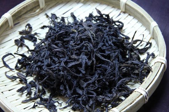 母樹(shù)大紅袍給誰(shuí)喝了，為什么母樹(shù)大紅袍叫三棵六株？
