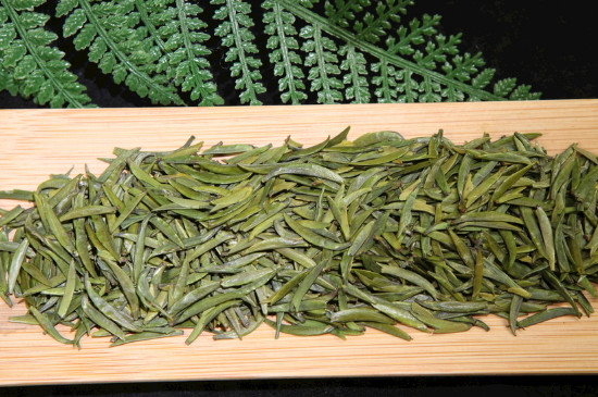 竹葉青茶泡不立起來怎么回事，竹葉青茶怎么泡立起來