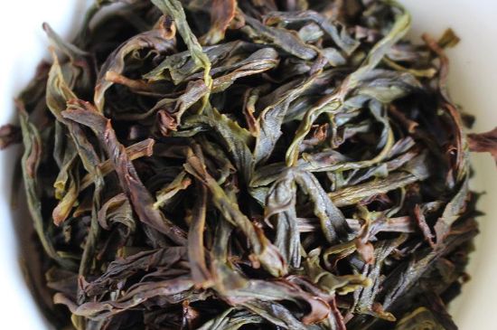 蜜蘭香和鴨屎香區(qū)別，鳳凰單樅鴨屎香vs蜜蘭香圖片對比
