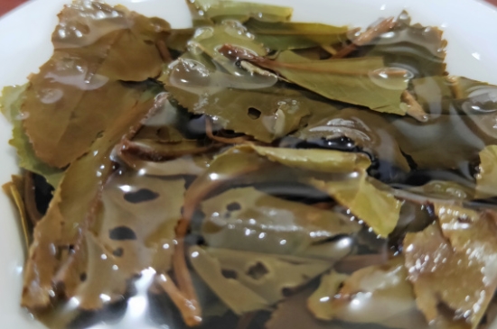 白茶三年為藥七年為寶的原理，為什么說一年茶三年藥七年寶？