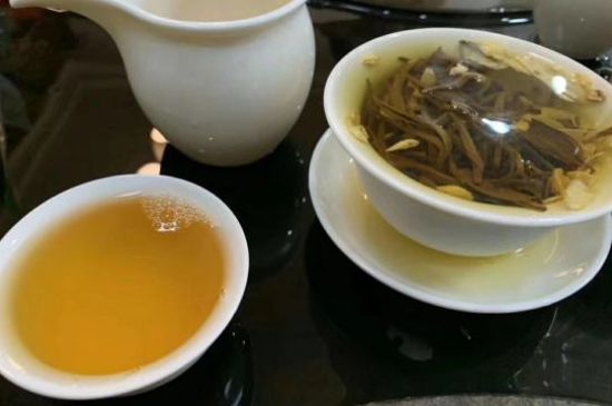 紅茶加冰糖的副作用，紅茶加冰糖好處和壞處
