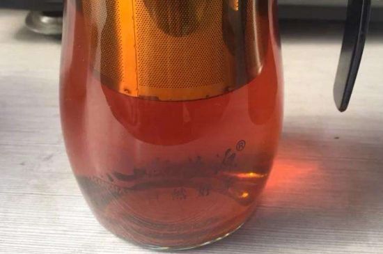 茯磚茶與普洱茶哪個(gè)好，茯茶和普洱茶口味區(qū)別